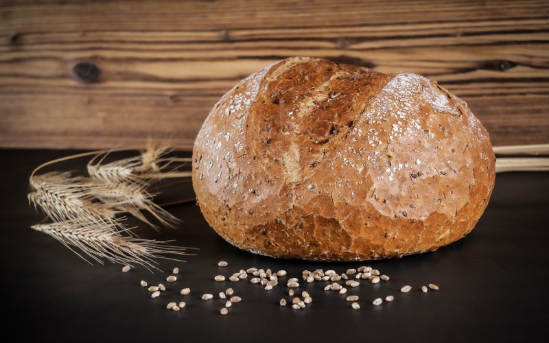 Gesunde Vollkornbrote mit Roggen, Dinkel, Nuss, Kürbis und viele weitere... Gesunde Vollkornbrote mit Roggen, Dinkel, Nuss, Kürbis und viele weitere...