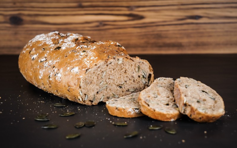 Gesunde Vollkornbrote mit Roggen, Dinkel, Nuss, Kürbis und viele weitere... Gesunde Vollkornbrote mit Roggen, Dinkel, Nuss, Kürbis und viele weitere...